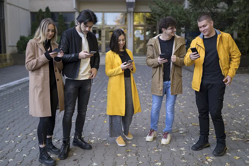 2025年留学新趋势：全球教育格局重塑下的机遇与挑战的缩略图