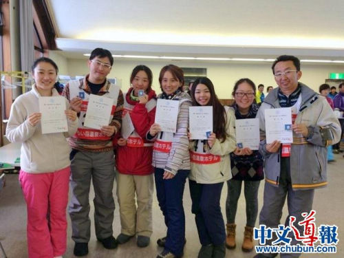 中国留学生拿下日本滑雪指导员资格，背后竟藏着日本旅游业的秘密的缩略图