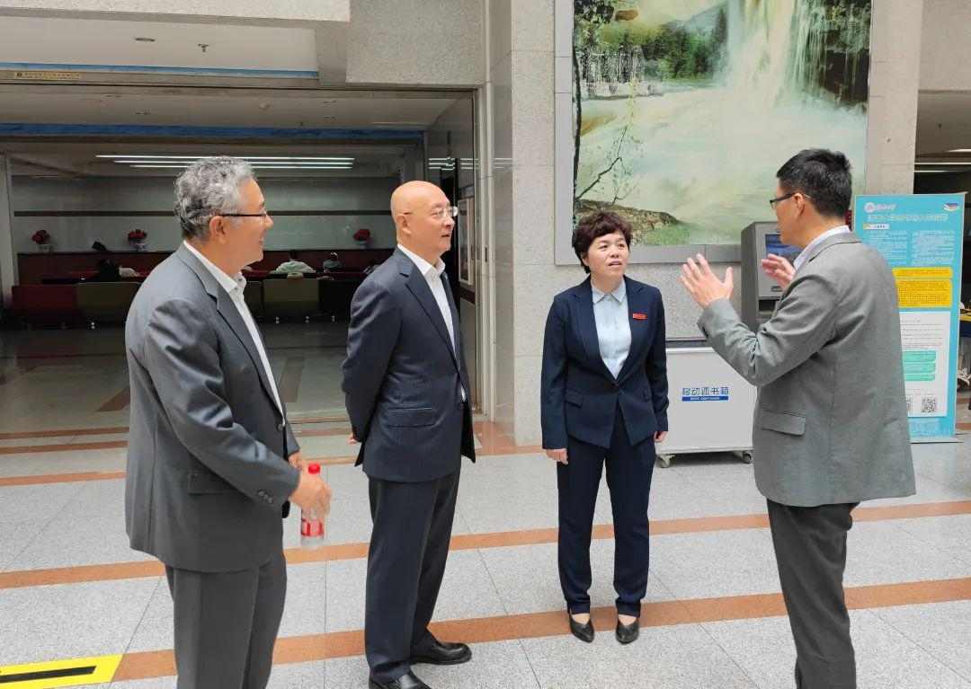 建材院校如何紧跟行业趋势培养专业人才助力产业升级(图1)